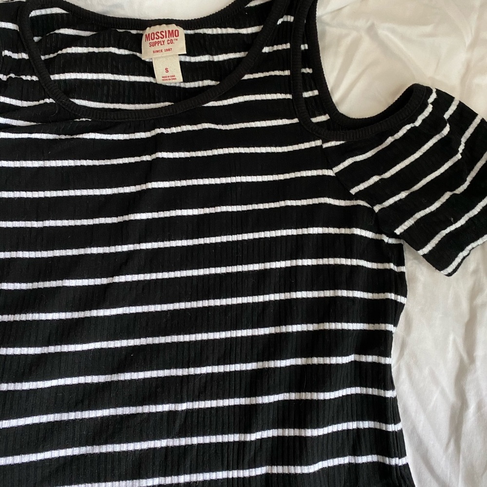 striped top